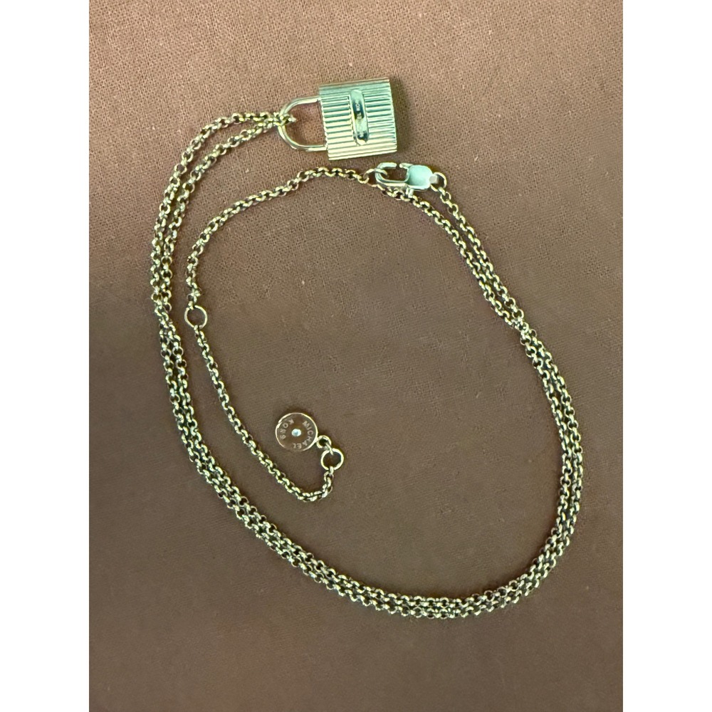 Michael Kors Padlock Pendant Necklace Gold Tone Quiet Luxury Chic Minimalist